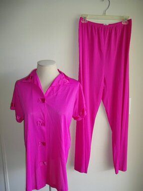 Vintage 1970s Hot Pink Henson Kickernick Pajamas Top Bottoms 36 S M Nylon USA